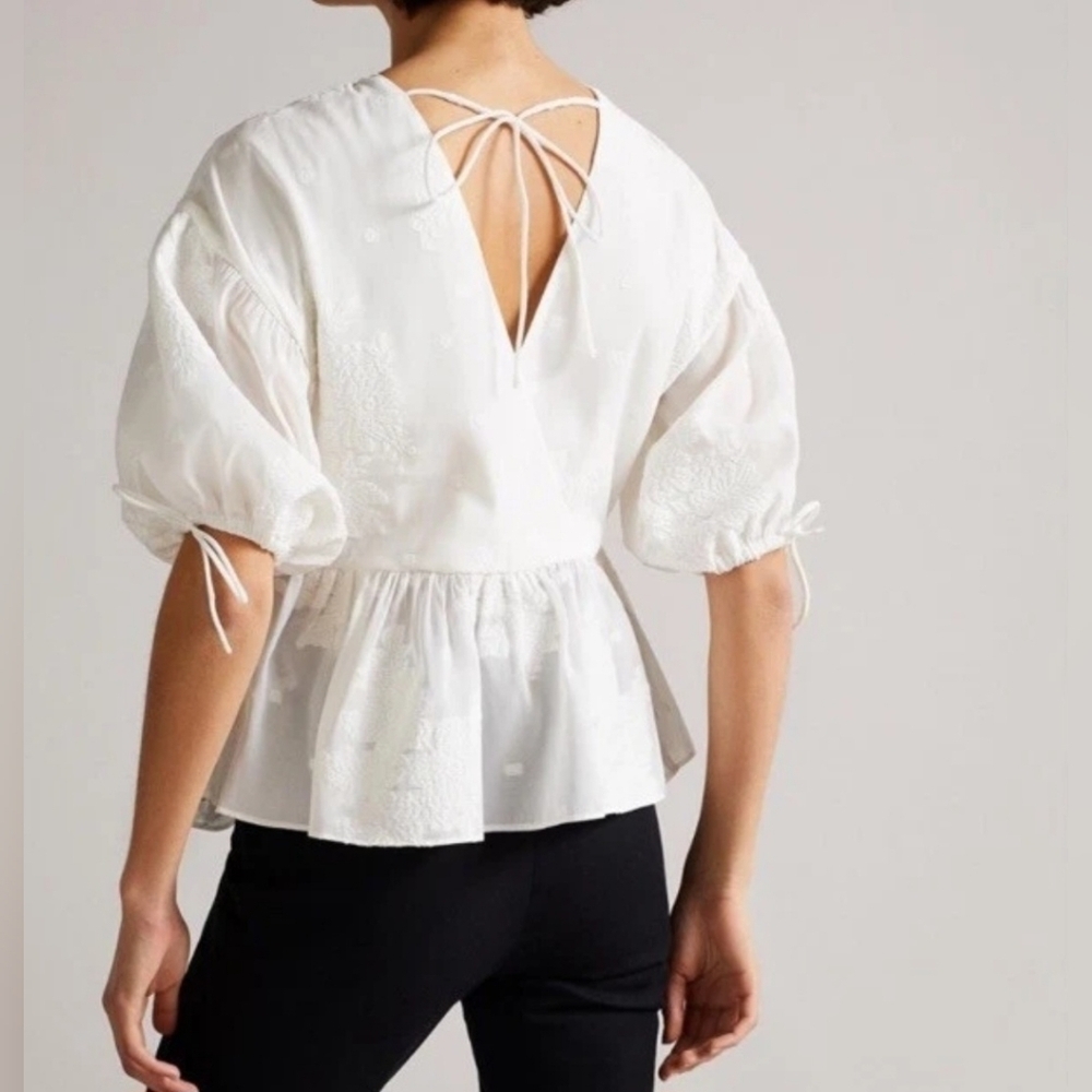 Ted Baker London white balloon sleeve embroidered blouse size 3 Usa 🇺🇸 Size 8